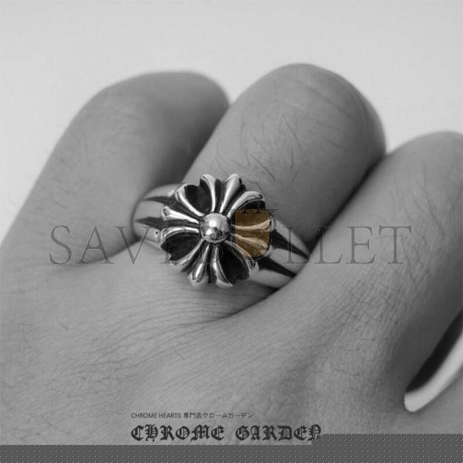 Ch**me He**ts ch plus signet ring