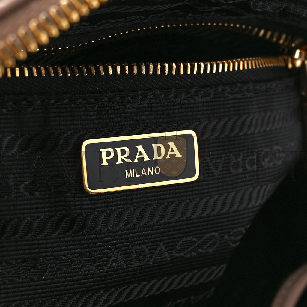 Pra*a vitello phenix camera bag cammeo (22*13*7cm)