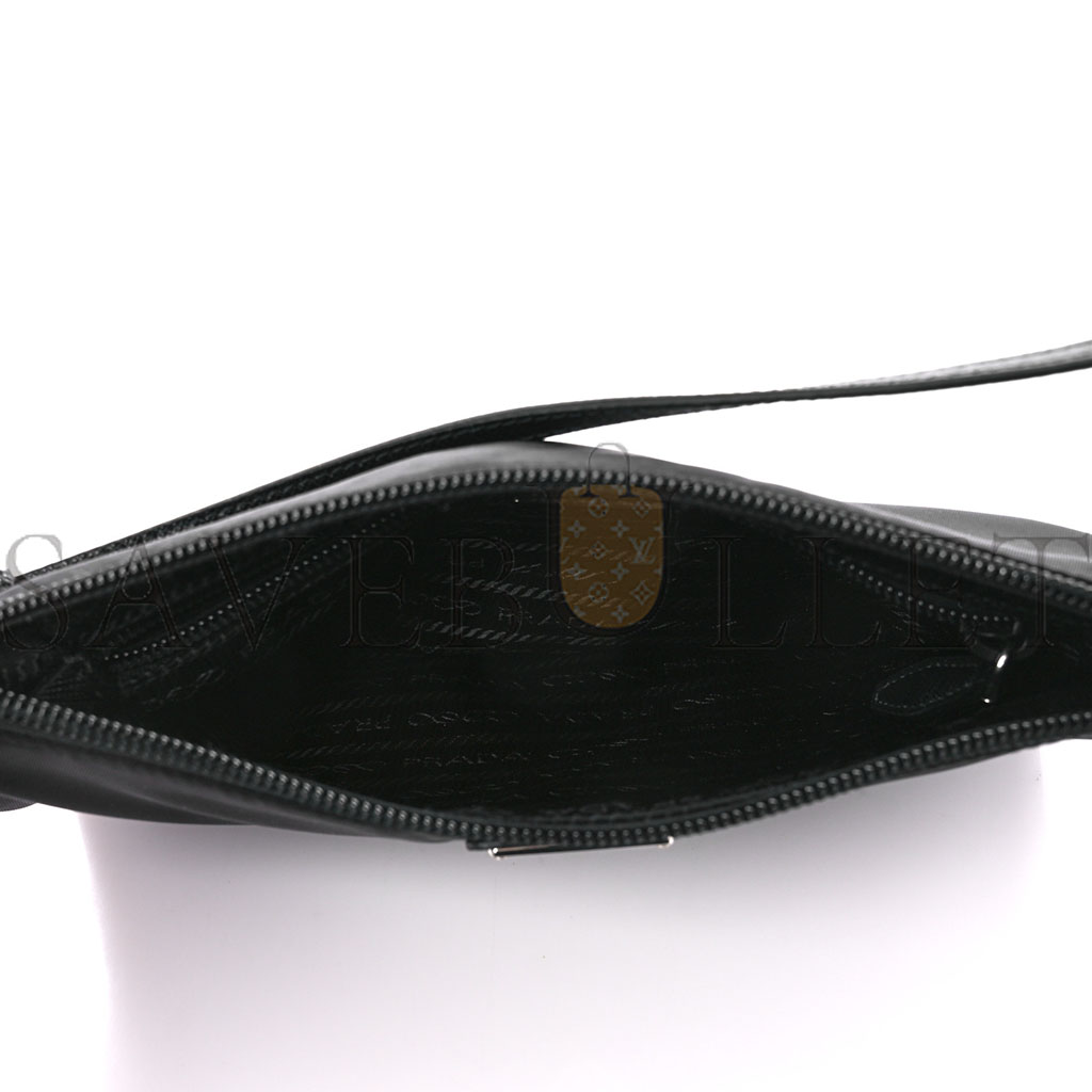 Pra*a re-nylon vela pouch black (24*18*14cm)