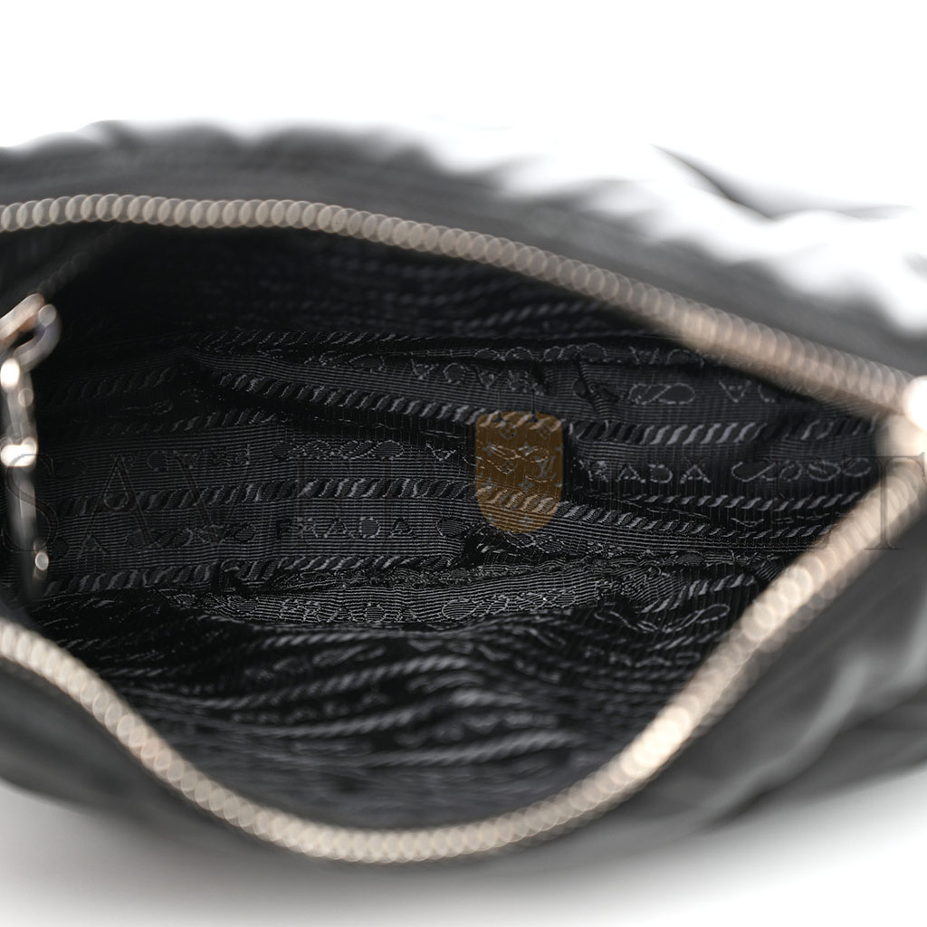 Pra*a tessuto nylon quilted patchwork re-edition hobo bag black (24*20*7cm)