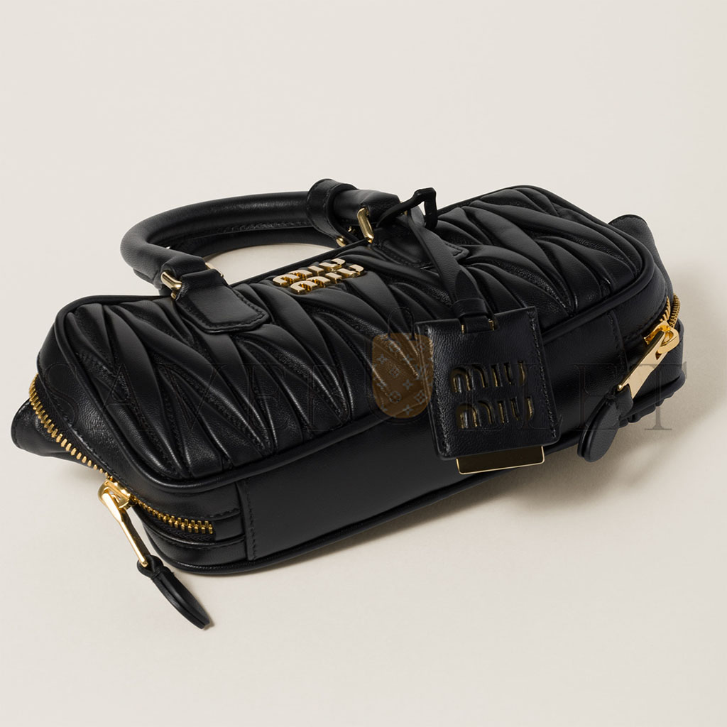 M1v M1v arcadie matelassÉ nappa leather mini-bag 5bp088 (19*10*5cm)