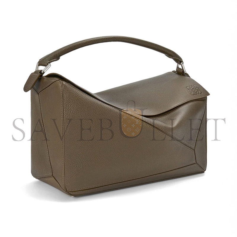 l0ew* large puzzle bag in S*pple grained calfskin b510pnlx01 (33*21.5*14.7cm)