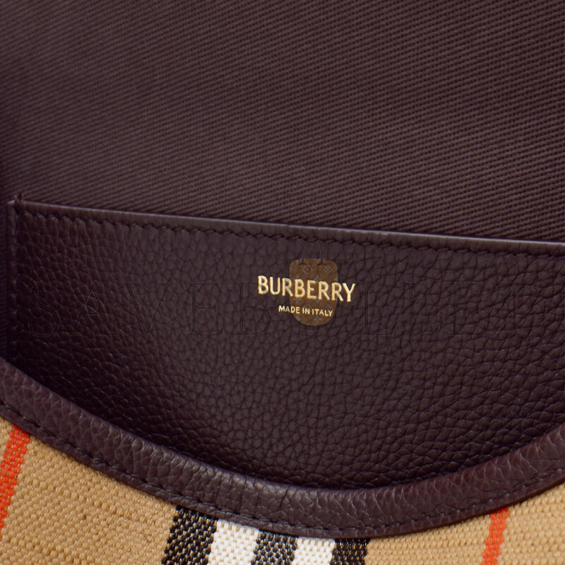 Bv*b*rry highlands crossbody bag 81121601 (24.5*18*8cm)