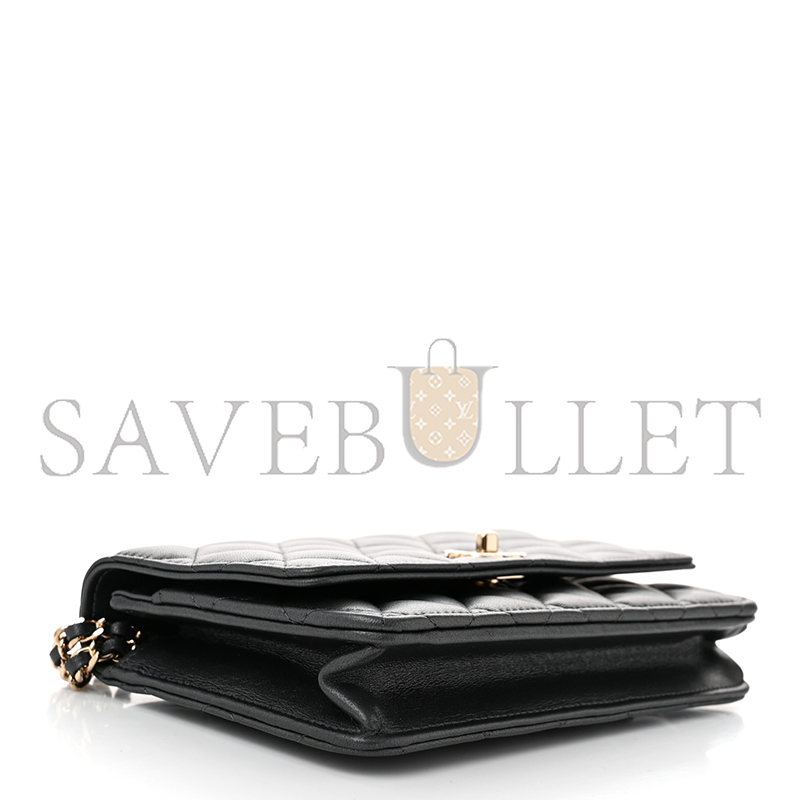 Ch**el wallet on chain with charms ap4537 (19*12*3.5cm)