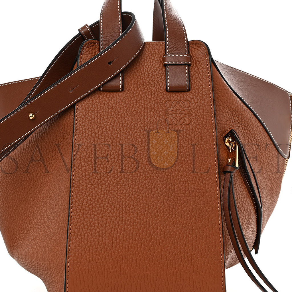 l*ew* grained calfskin small hammock shoulder bag tan (30*25*13.5cm)