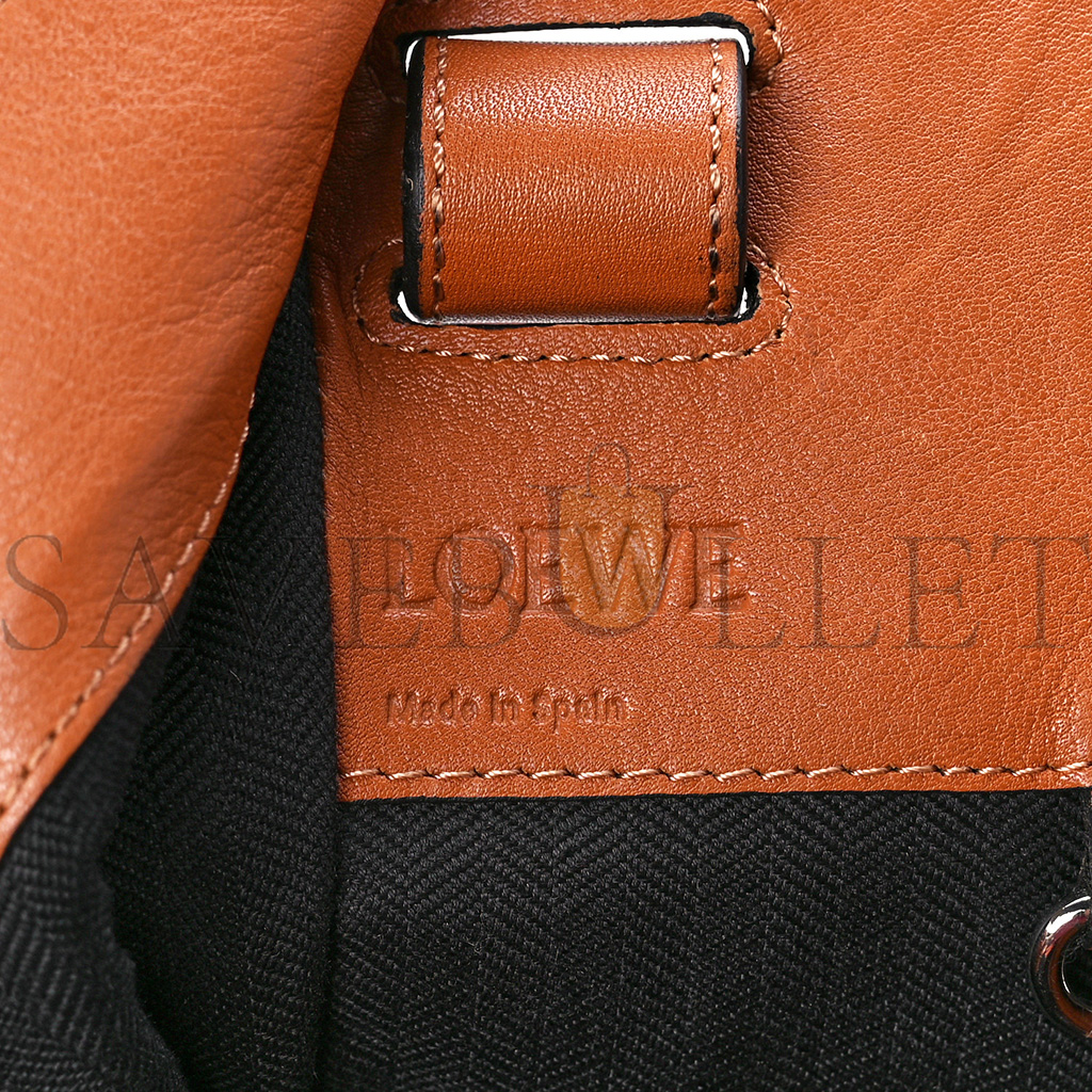 l*ew* calfskin medium hammock shoulder bag tan (34*28*17cm)