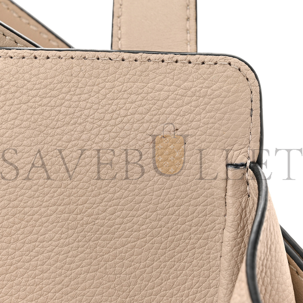 l*ew* grained calfskin small hammock shoulder bag sand (30*25*13.5cm)