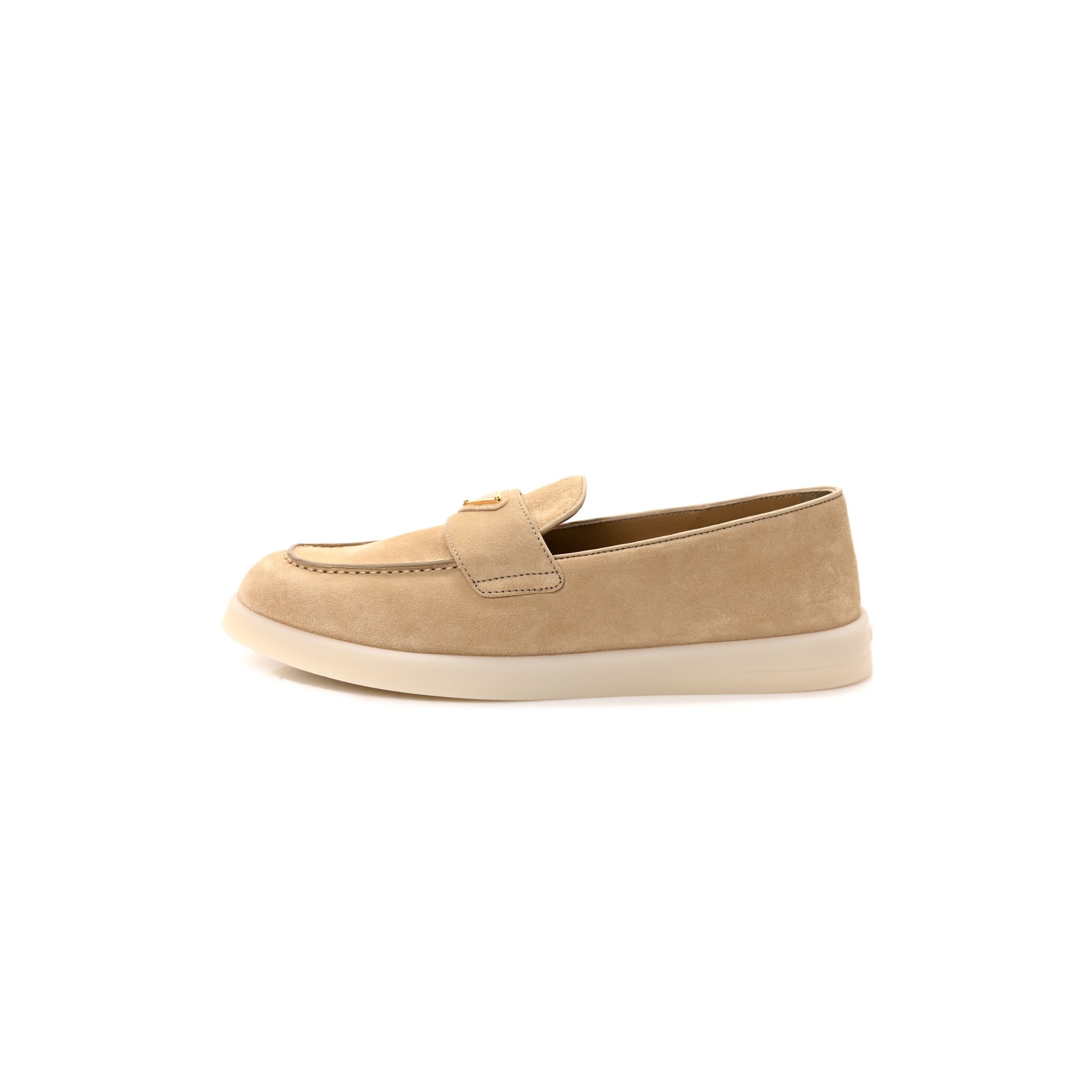 Pra*a vitello scamosciato metal triangle logo saint tropez 25mm loafers 40 ecru