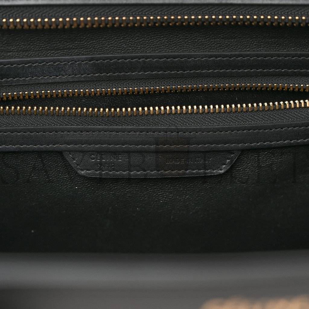 ce**e bullhide calfskin mini bi-color lU*gage black white (34*30*17cm)