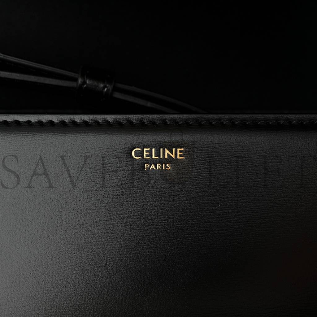 Ce**e shiny calfskin medium triomphe black (22*16*8cm)
